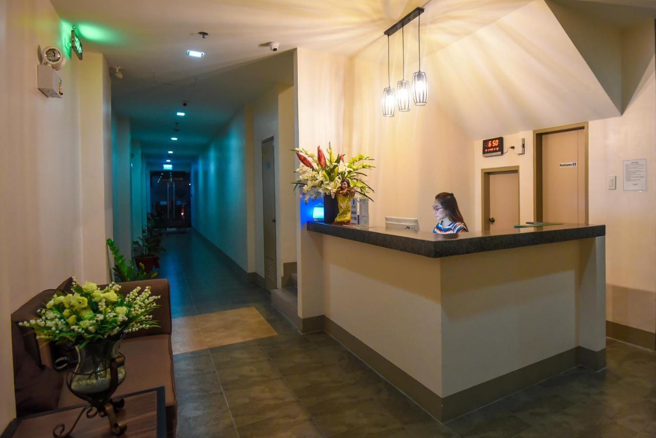 Ett Hometel Kalibo Ngoại thất bức ảnh