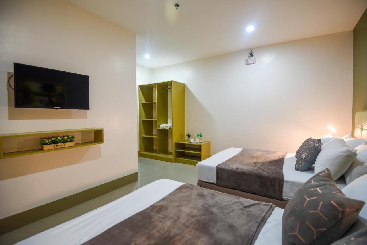 Ett Hometel Kalibo Ngoại thất bức ảnh