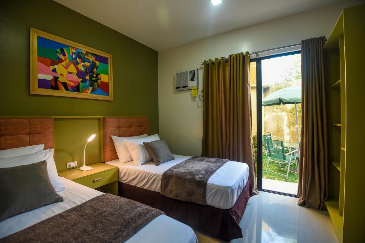 Ett Hometel Kalibo Ngoại thất bức ảnh